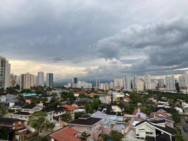 Apartamento para Venda em São José dos Campos - 2