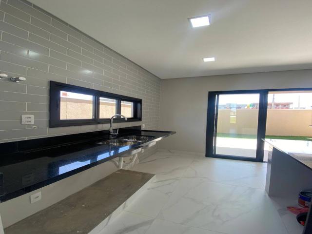 Casa em condomínio para Venda em São José dos Campos - 2