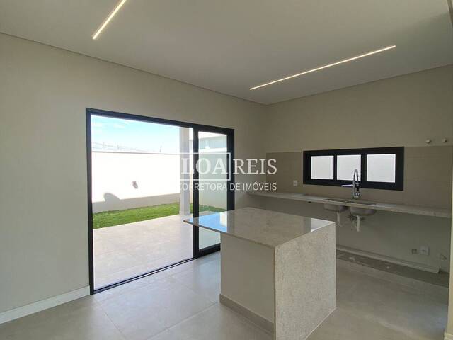 Casa em condomínio para Venda em São José dos Campos - 4