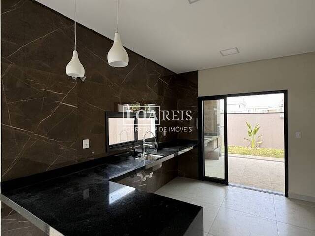 Casa em condomínio para Venda em Caçapava - 5