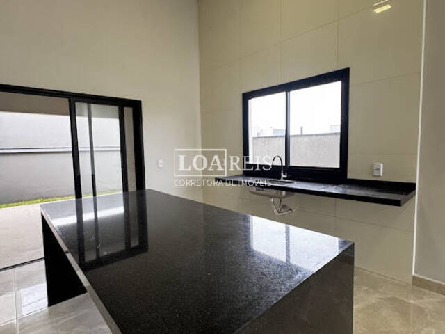 #CA1217 - Casa em condomínio para Venda em São José dos Campos - SP