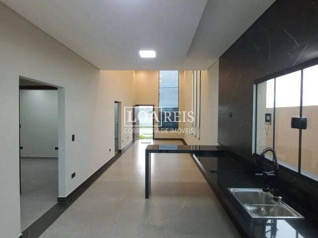 #AP1225 - Casa para Venda em São José dos Campos - SP - 2