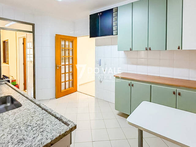 Apartamento para Venda em São José dos Campos - 2