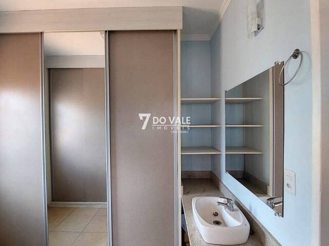 Casa para Venda em São José dos Campos - 2