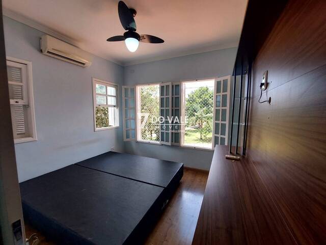 Casa para Venda em São José dos Campos - 5