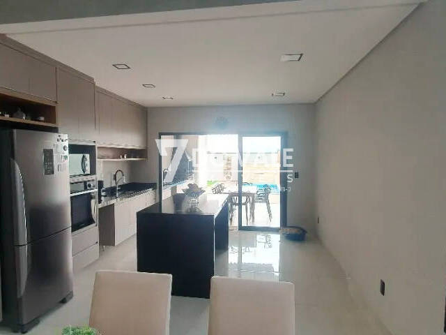 Casa em condomínio para Venda em Caçapava - 3