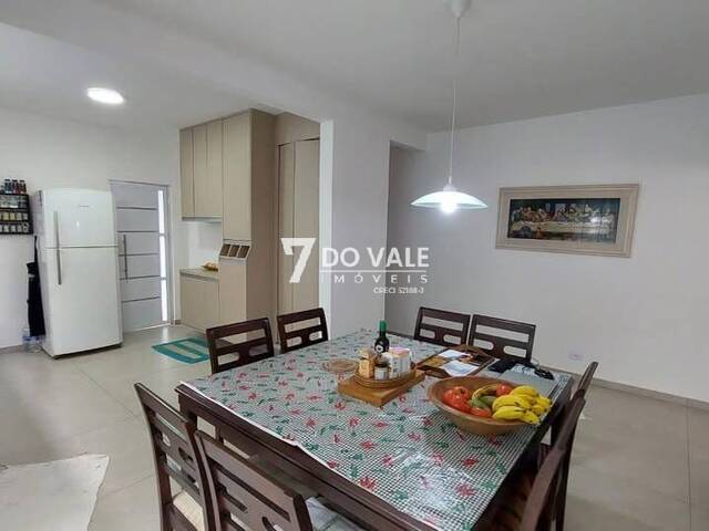 Casa para Venda em Jacareí - 4