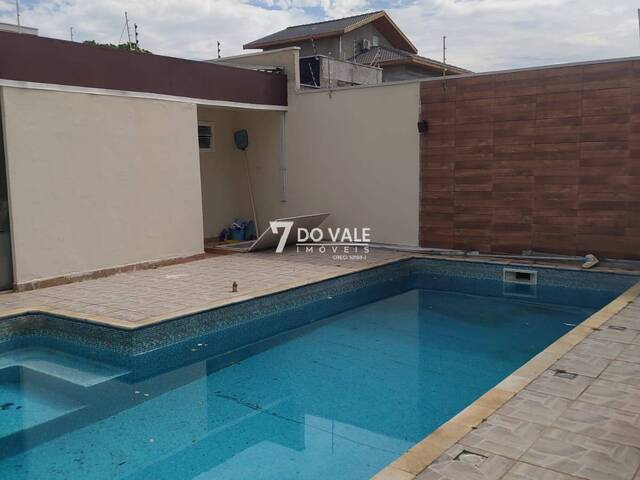 #CA1542 - Casa para Venda em Jacareí - SP - 2