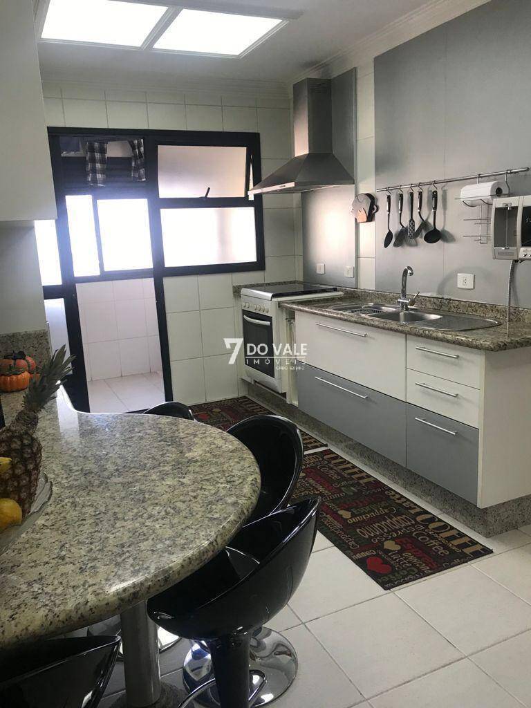 Apartamento, 4 quartos - Foto 1