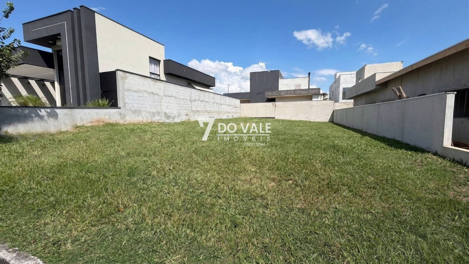 Terreno, 300 m² - Foto 1