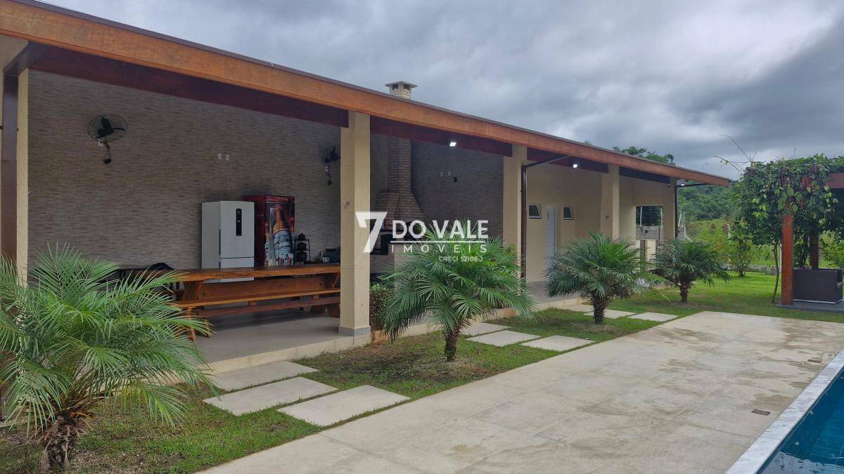 Sítio, 4 quartos, 1000 m² - Foto 4