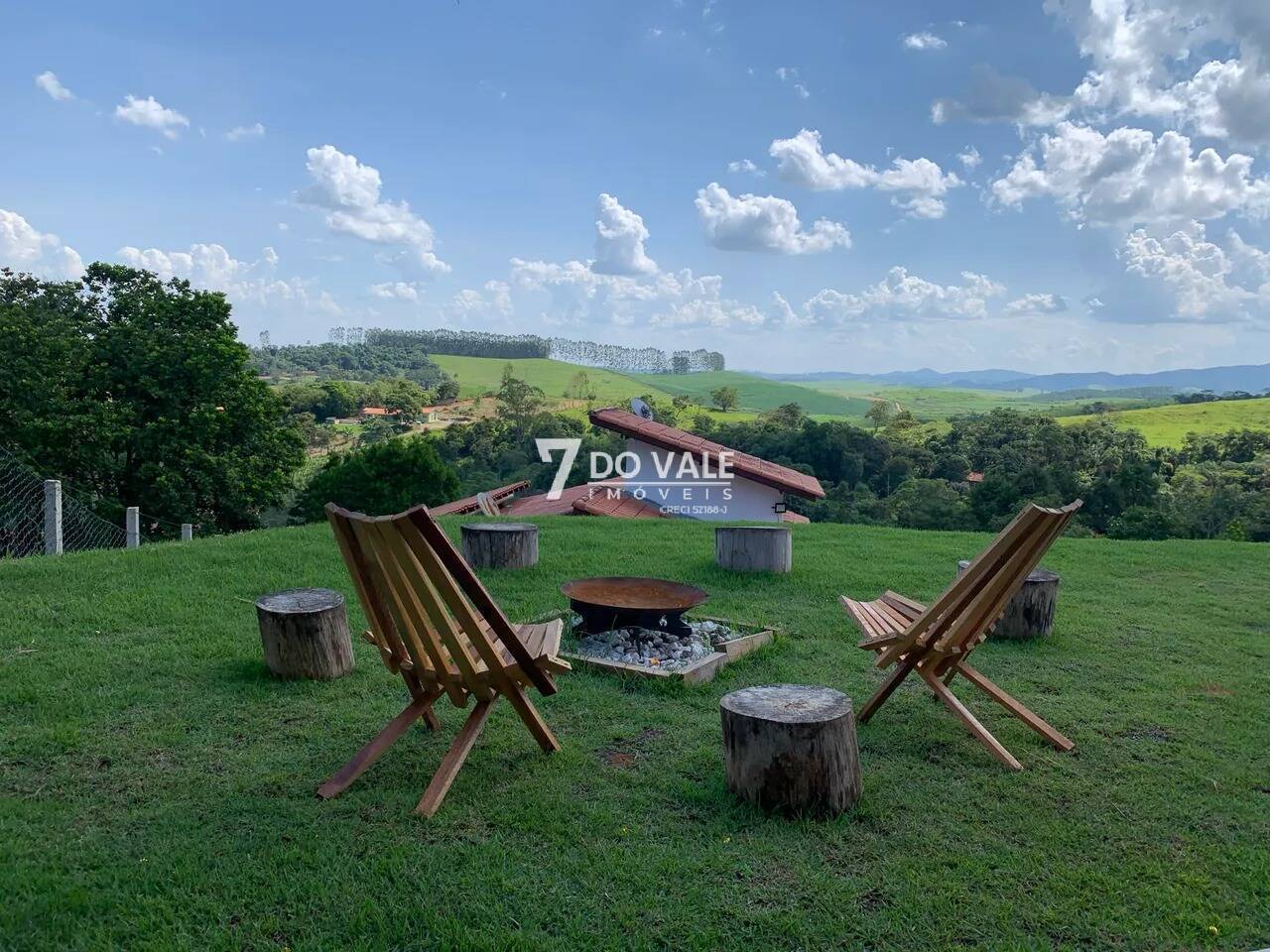 Sítio, 2 quartos, 2500 m² - Foto 1