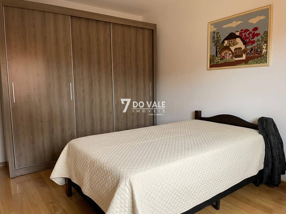 Casa, 4 quartos, 212 m² - Foto 9