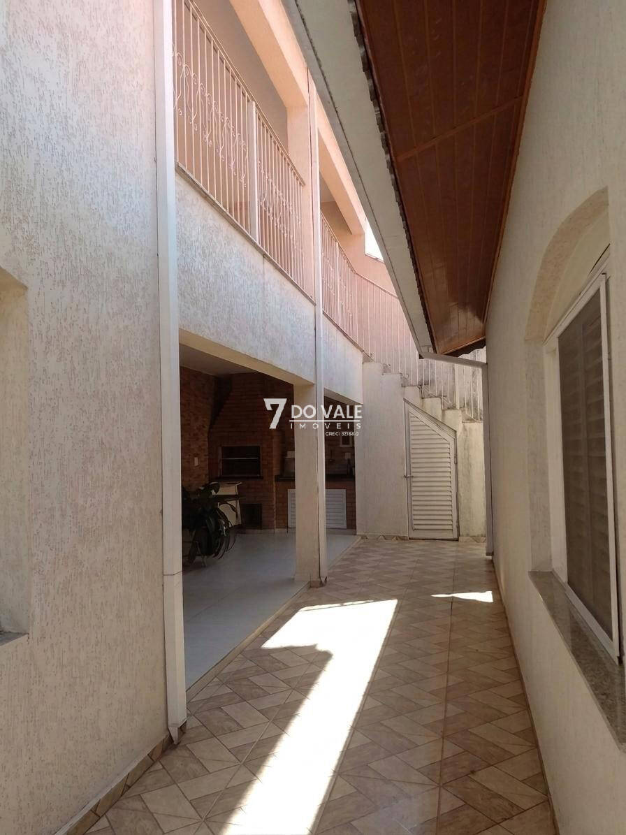 Casa, 4 quartos, 212 m² - Foto 6