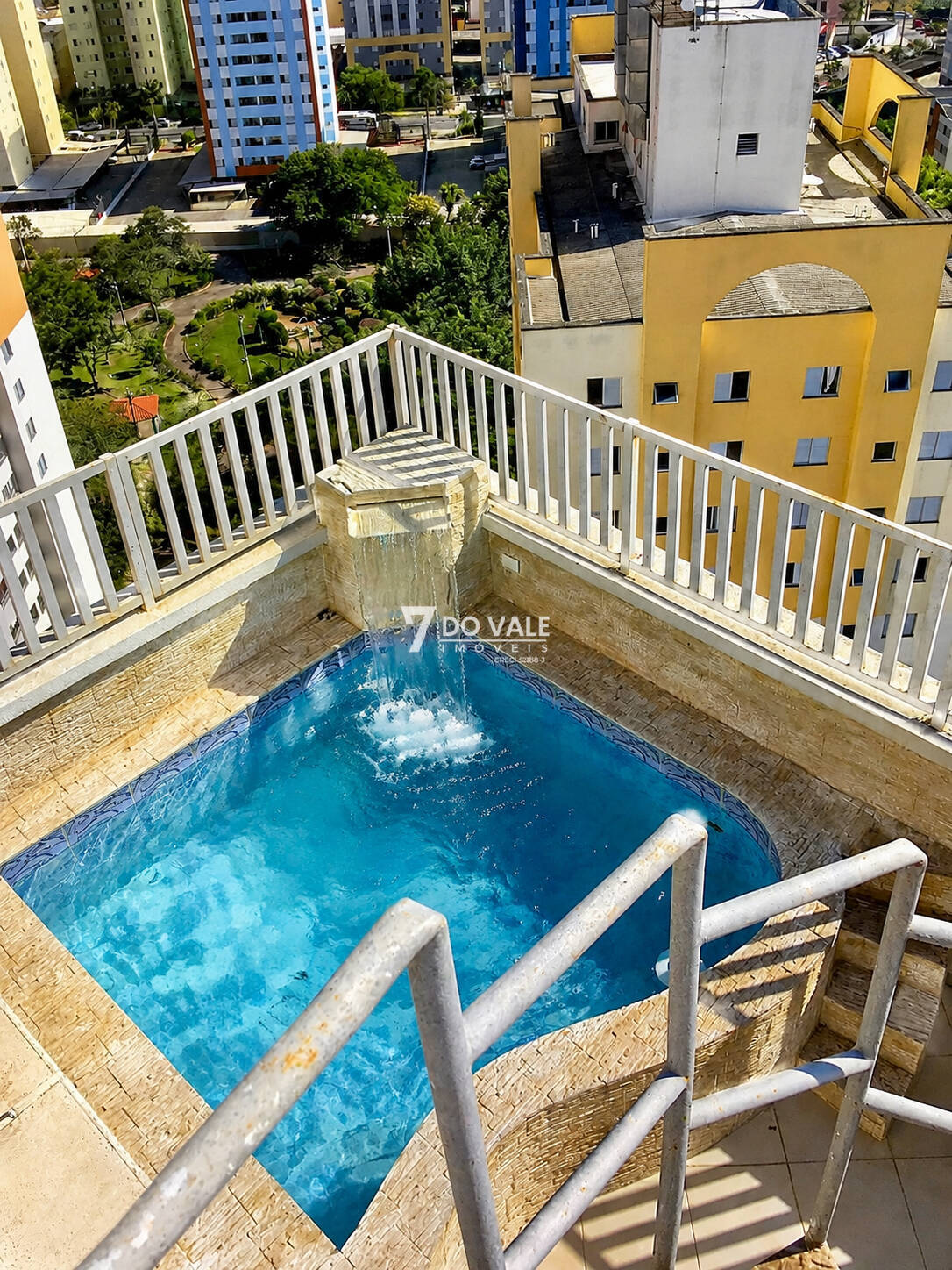 Apartamento, 3 quartos, 206 m² - Foto 1