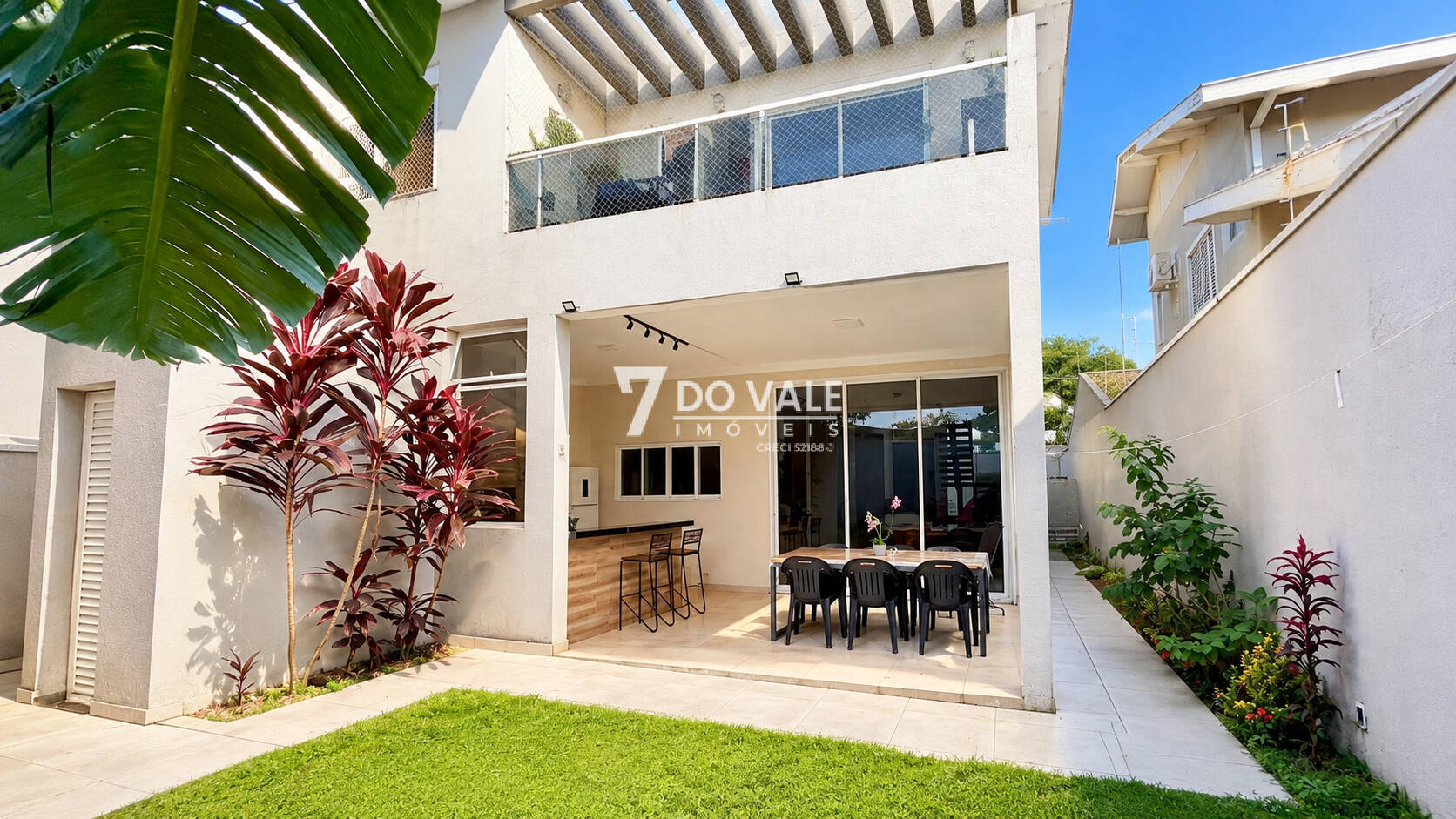Casa, 3 quartos, 235 m² - Foto 1